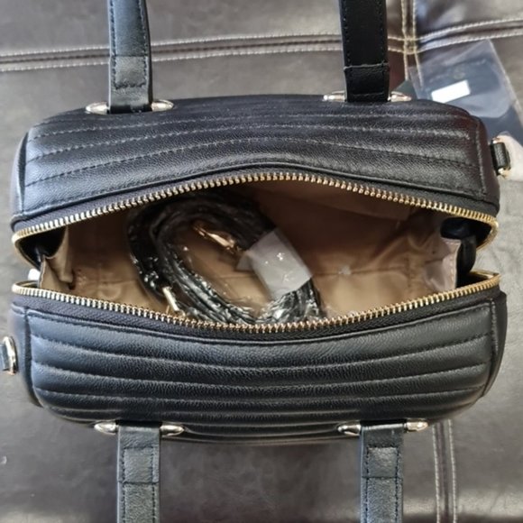 Celine Dion Vibrato Satchel - Picture 7 of 11